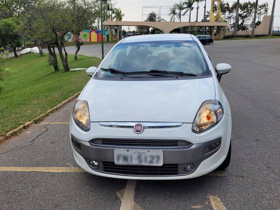 FIAT PUNTO 1.6 ESSENCE 16V FLEX 4P AUTOMATIZADO